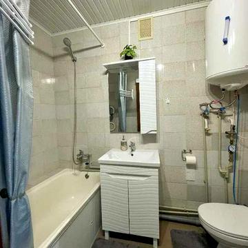 Продам 1к квартиру вул. Робоча, 22а