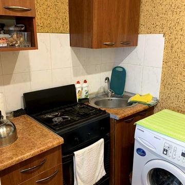 Продаж однушка з меблями та технікою на 7 Зарічному