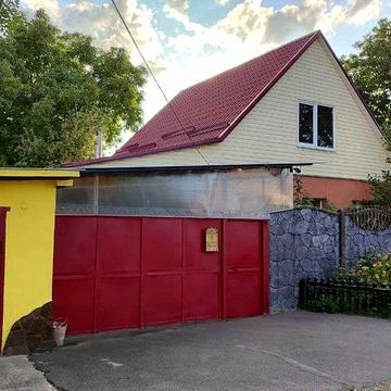 Продам добротний будинок в Дергачах р-н залізничного переїзду.