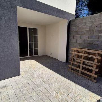 )( Продаж 1-К квартири в Центрі міста