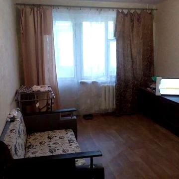 Продам 2-комн квартиру в районе Хмельницкого Богдана ул.