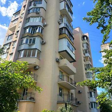3х квартира на М. Жукова / Сити Центр