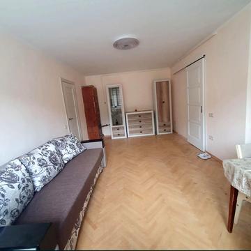 Сергія Параджанова вул., 10