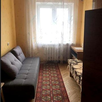Академіка Євгена Лазаренка вул., 4б