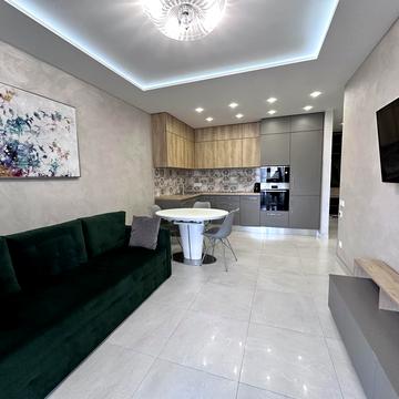 Джона Маккейна вул. (Івана Кудрі), 7