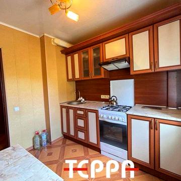 Продаж 1-кімнатної квартири в гарному стані з меблями