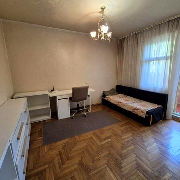 Академіка Заболотного вул., 102