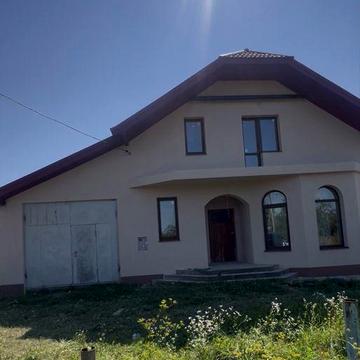 Продаж  особняка  в  Хриплині
