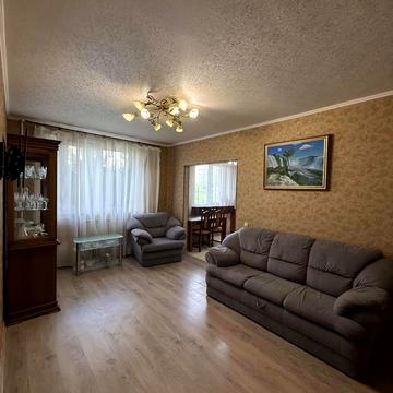 Метробудівників вул., 41