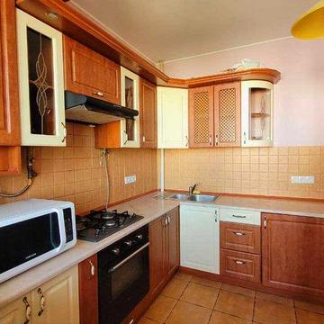 Здається трьохкімнатна квартира на Пасічній!