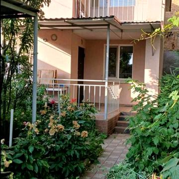 Дубовий Гай вул., 31