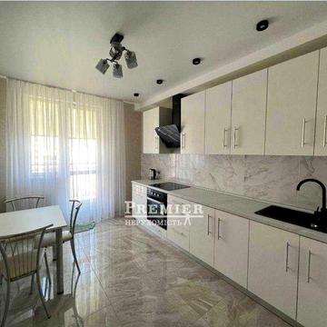 Простора 2-кімнатна квартира 60 кв.м з сучасним ремонтом