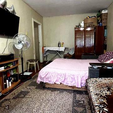 Продаж 2 кім.квартири ( Яновського)