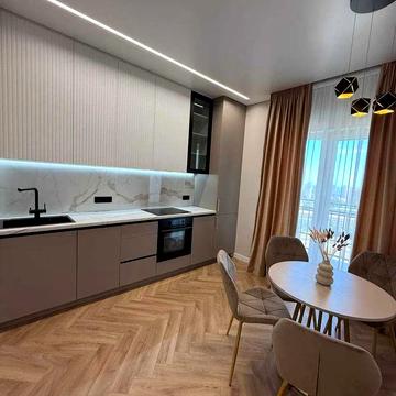 Однокімнатна квартира 61 Жемчужина на Краснова з дорогим ремонтом