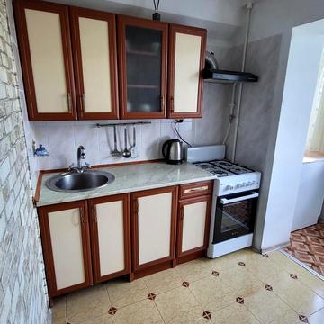 Ореста Левицького вул. (Академіка Курчатова), 4
