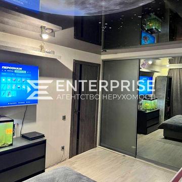 Продаж 2к. квартири з ремонтом, Виноградар, вул. Світлицького
