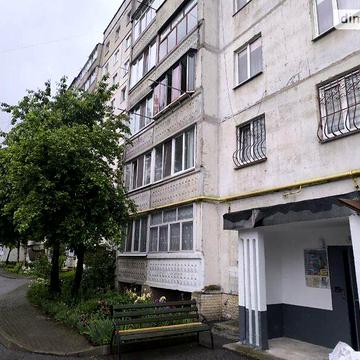Продаж 3к Квартира Прибузька вулиця