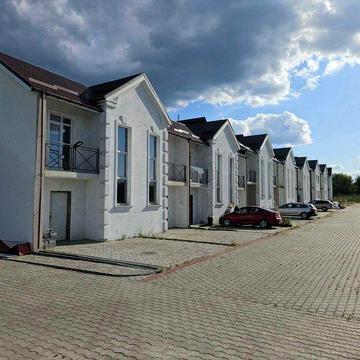 Продаж таунхауса, Білогородка