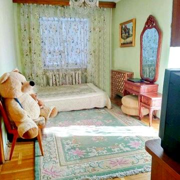 Сдам 2 ком квартиру в парке средний этаж
