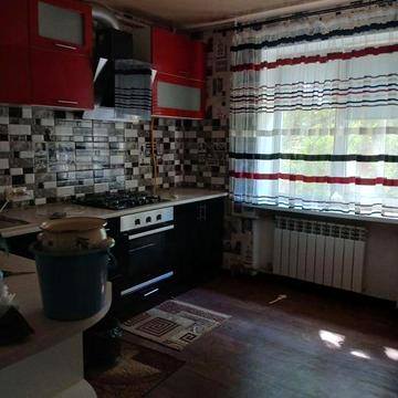 Здаю однокімнатну квартиру с євроремонтом на Театральній ютз