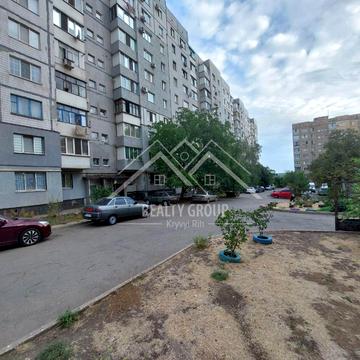 Ньютона вул., 44