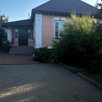 Продам затишний будинок