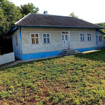 Продам приватизований  будинок в с.Горішні Шерівці