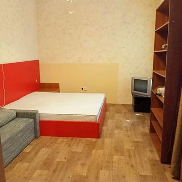 Віталія Блажка узвіз, 18
