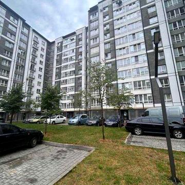 Терміновий продаж!2 кімнатна по вул.Довженка!Постанови!