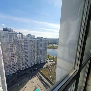 Ревуцького вул., 40-Б