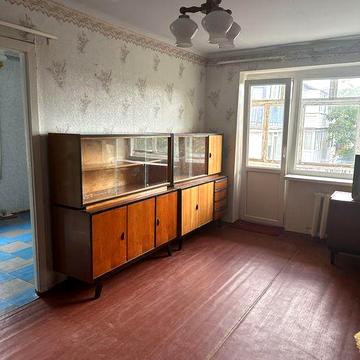 Продам 2 кім. квартиру по вул.Федора Караманца