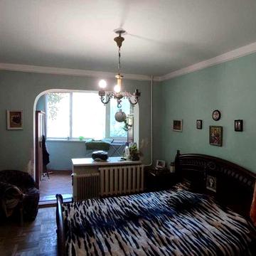 3 кімн. квартира. 65м2. Ільфа і Петрова