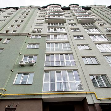 Глибока вул., 24