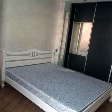 Очеретяна вул., 31