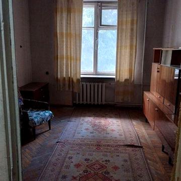 Продам 2к квартиру СТАЛІНКА на Театральній