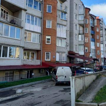 Чернівецька вул., 53