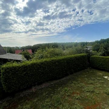 Продаж будинку на Шахті поруч з лісом