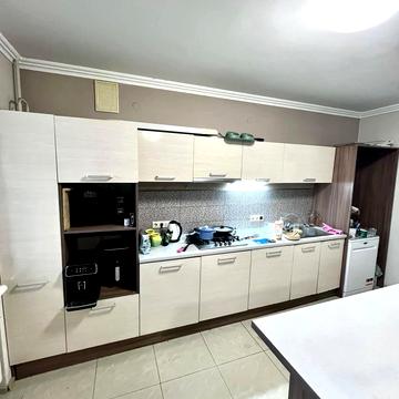 Степана Васильченка вул., 14