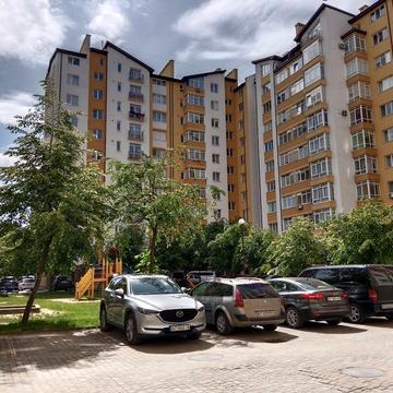Пасічна вул., 2а