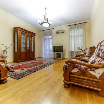 В Києва здається 2-кімнатна квартира на вул.Басейна 9А. 28000 грн