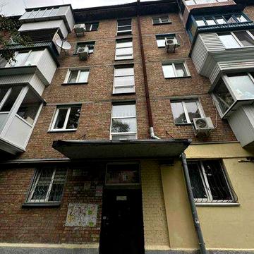 Продаж 3-кімнатної квартири в Соломʼянському районі!