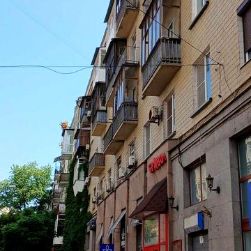 Продам 3-комнатную квартиру Центр ул О.Гончара район "Цирка"
