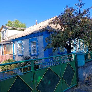 Продам будинок в центрі м Багачеве
