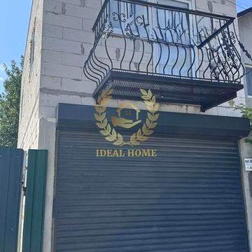 Продам 2 поверховий таунхауз в центрі смт Борова