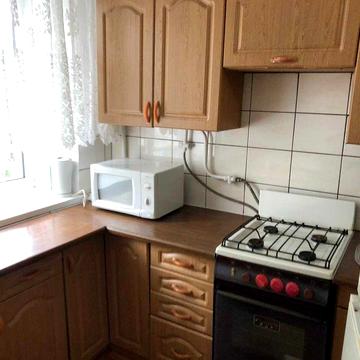 Здається в оренду 1 кім.кв  по вул. Богдана Хмельницького (початок)