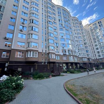 Університетська вул., 2-З