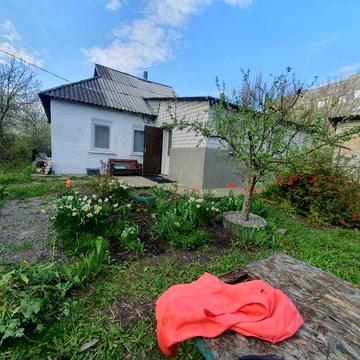 Продаж будинку смт.Баришівка, центр 3 кімн., 67 кв.м., 11 соток