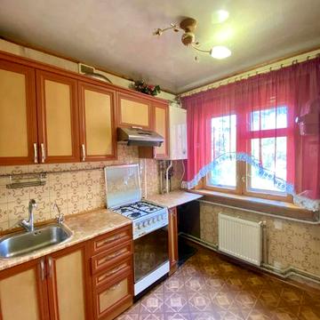 Продам 3х кімнатну квартиру в м. Покров , район виконкому , центр