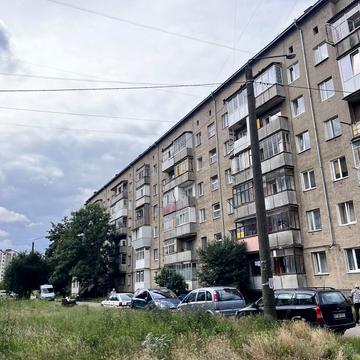 Олександра Довженка вул., 18