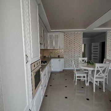 Продам 2-х ком квартиру в кирпичном доме с ремонтом ЖК Рахат Лукум